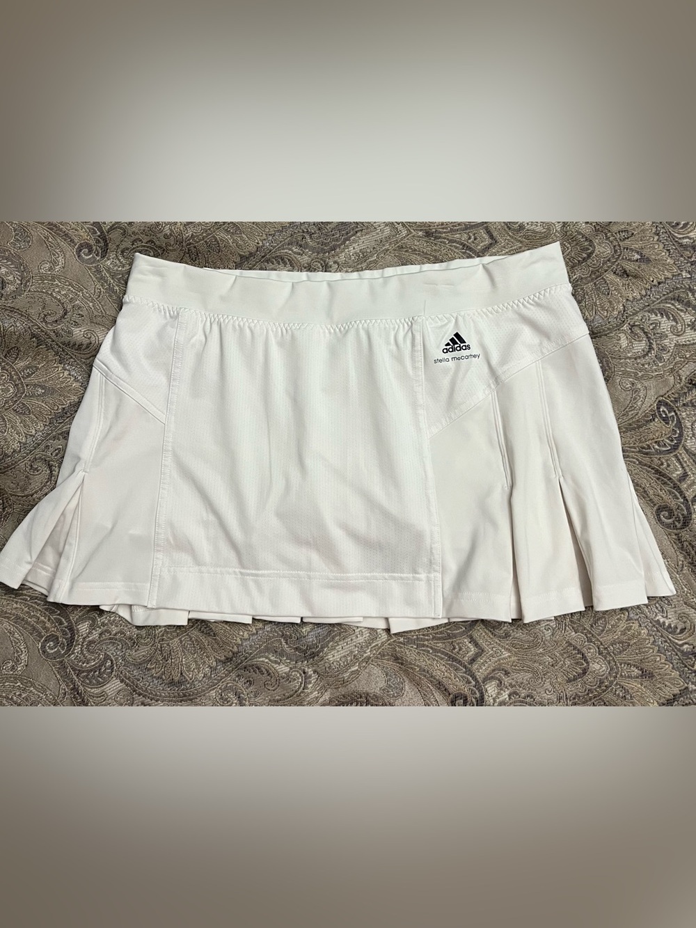 adidas by Stella McCartney Barricade tennis skirt, distinctive pleats, EUC